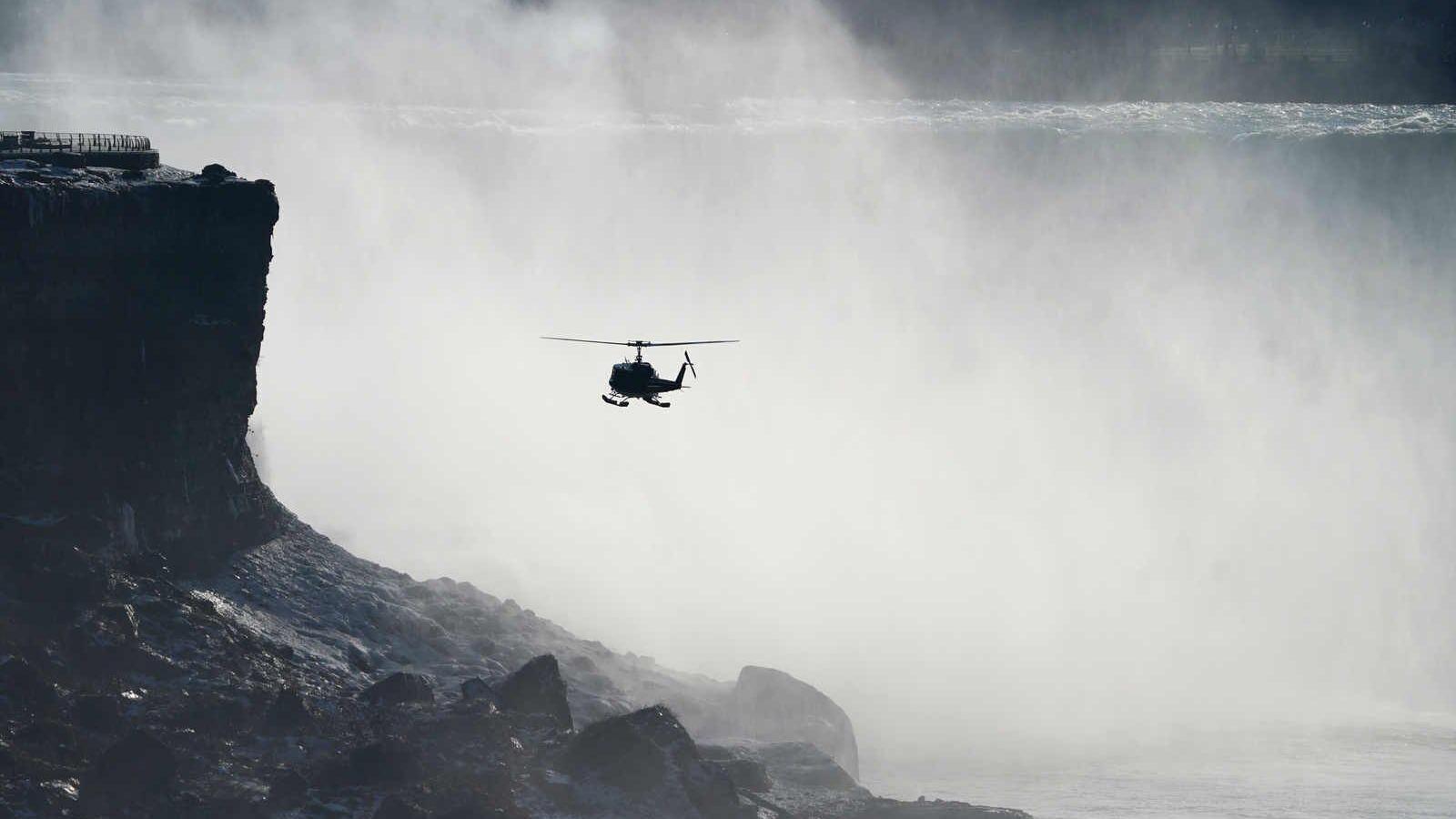 5-year-old rescued, mother dies after they fall 90 feet into Niagara Gorge